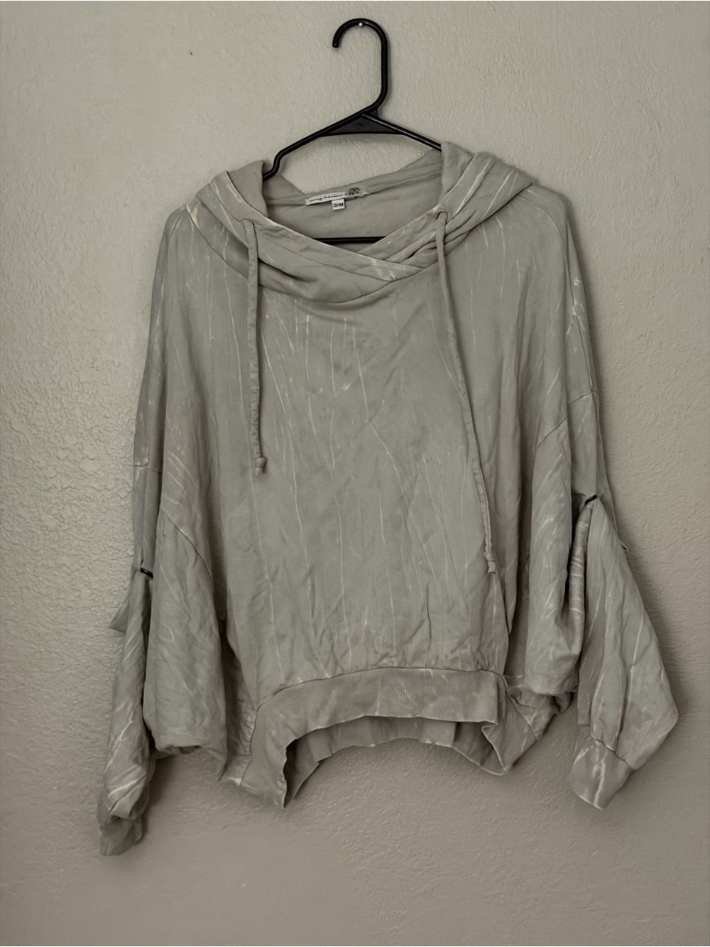 Young Fabulous & Broke Washed Grey Cropped Hoodie with Balloon Sleeves - Women - Picture 2 of 7